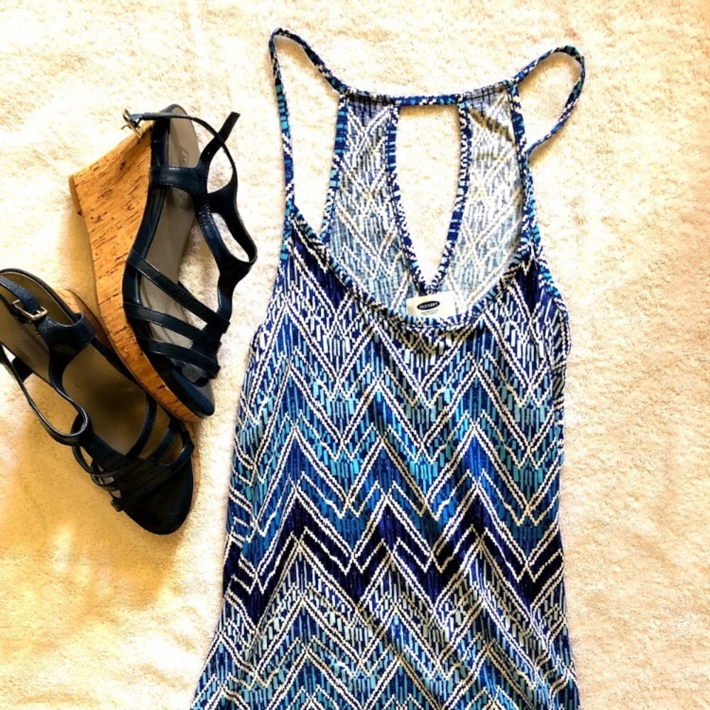 Old Navy top